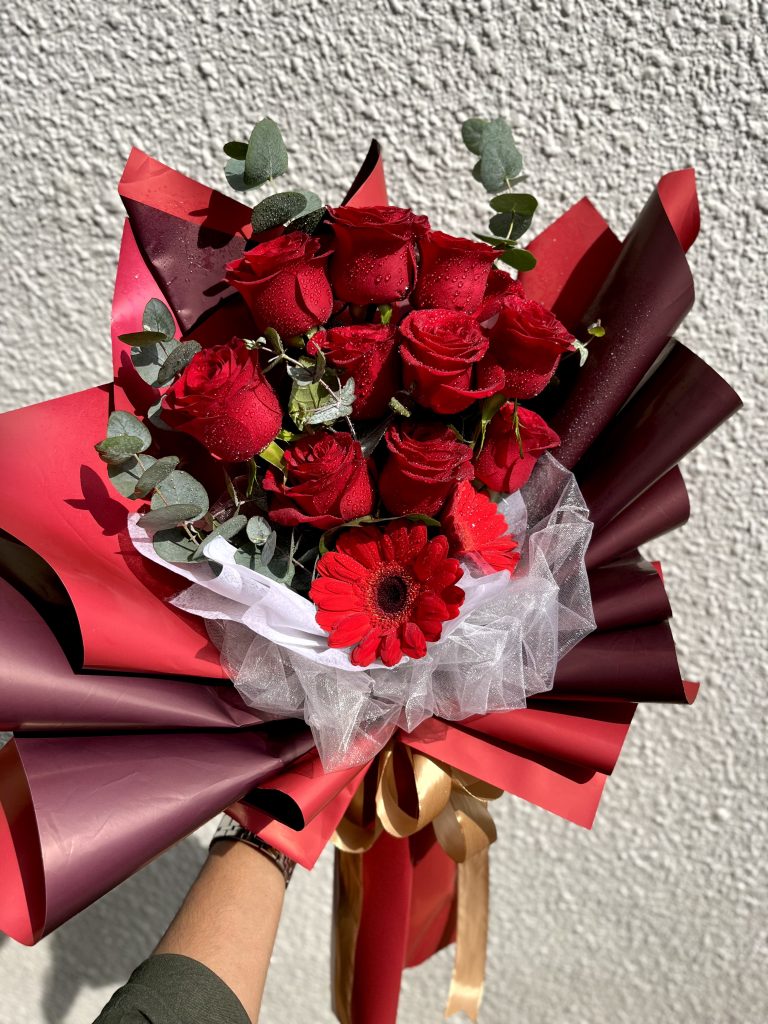 ROYAL RED