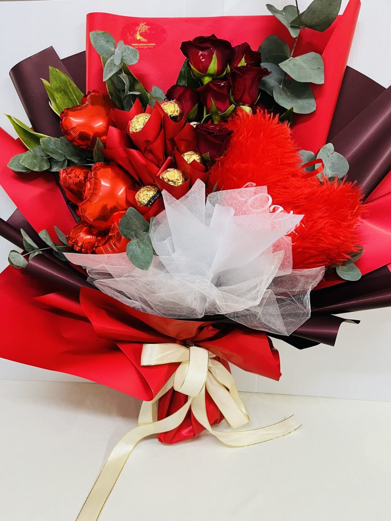 Deluxe Red Romance