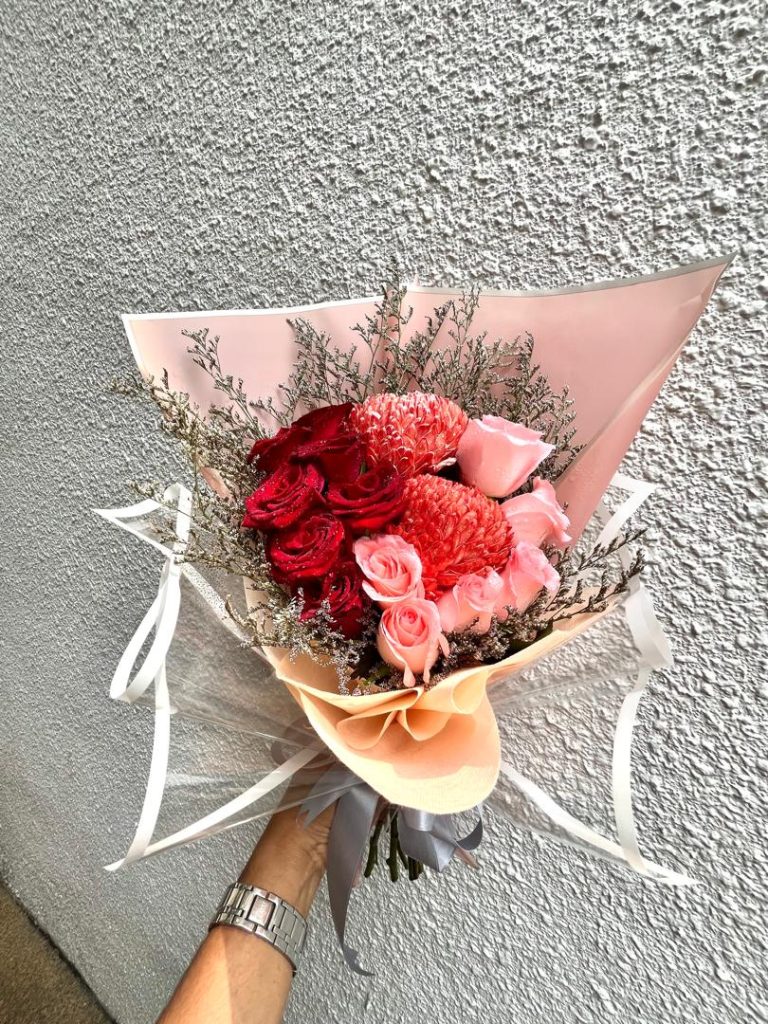 Romantic Red n Pink Rose Bouquet